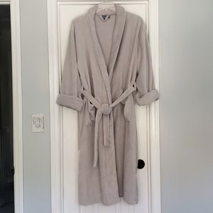 Pine Cone Hill Robe